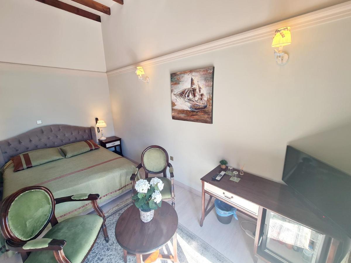 Sofia Boutique Hotel كيرينيا المظهر الخارجي الصورة