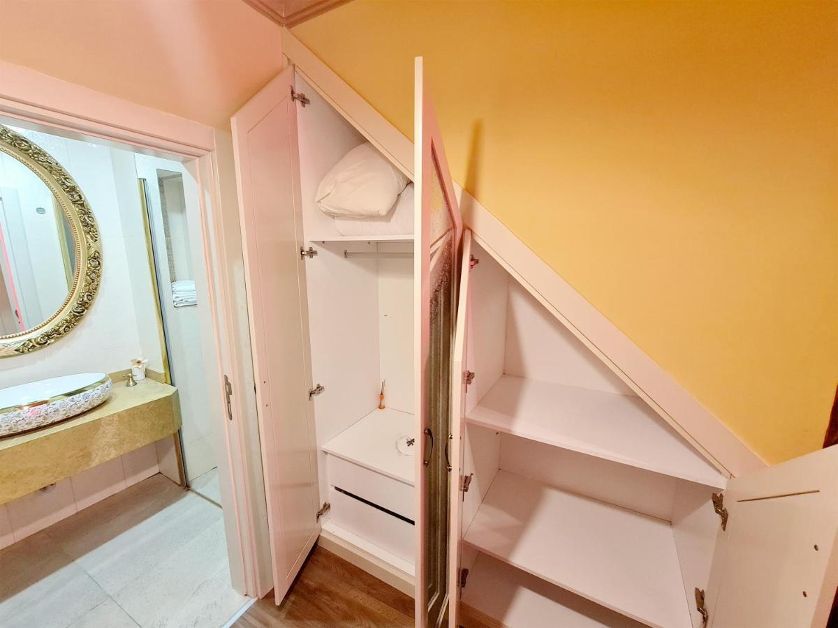 Sofia Boutique Hotel كيرينيا المظهر الخارجي الصورة