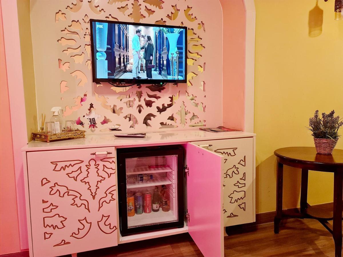 Sofia Boutique Hotel كيرينيا المظهر الخارجي الصورة