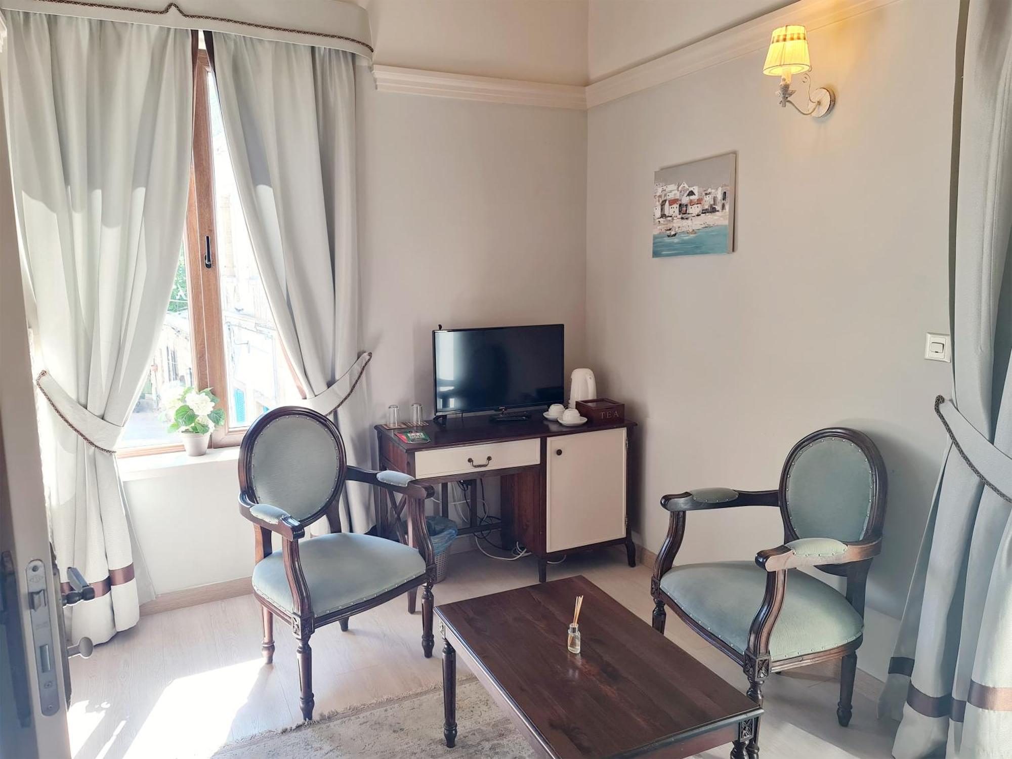 Sofia Boutique Hotel كيرينيا المظهر الخارجي الصورة
